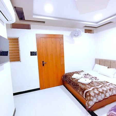 Hotel Shreem Ujaim Exterior foto