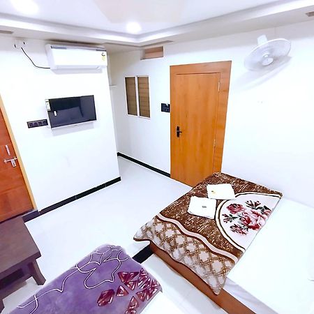 Hotel Shreem Ujaim Exterior foto